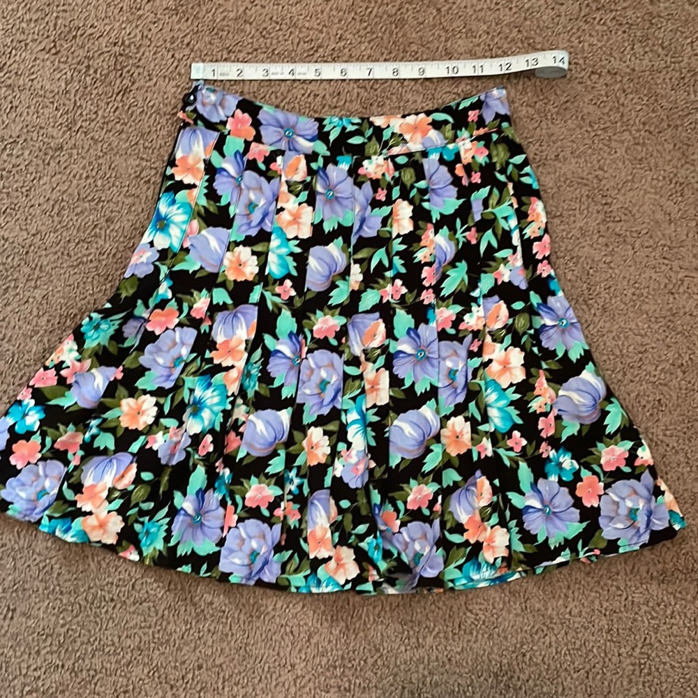 Gorgeous Vintage Floral skirt